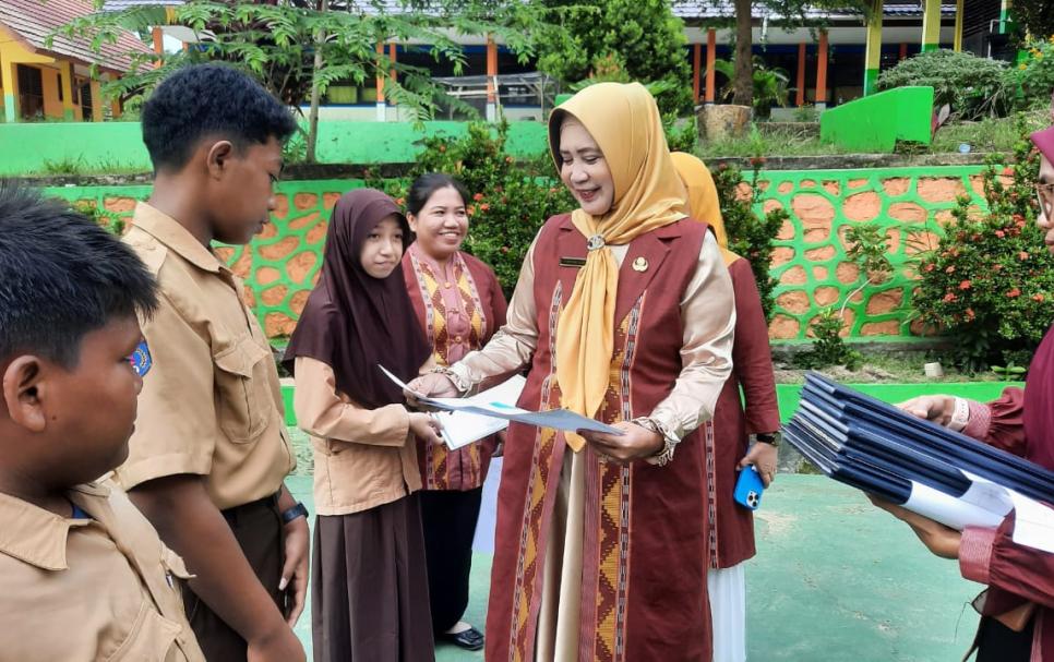 Penerimaan Rapor di SMPN 17 Kendari, Semangat Baru untuk Siswa